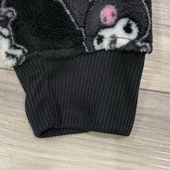 KUROMI by Sanrio Plush Cozy Crewneck Top All Over Print Size M - Picture 11 of 16